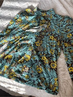 Floral Print Long Sleeve Top in Aqua & Yellow